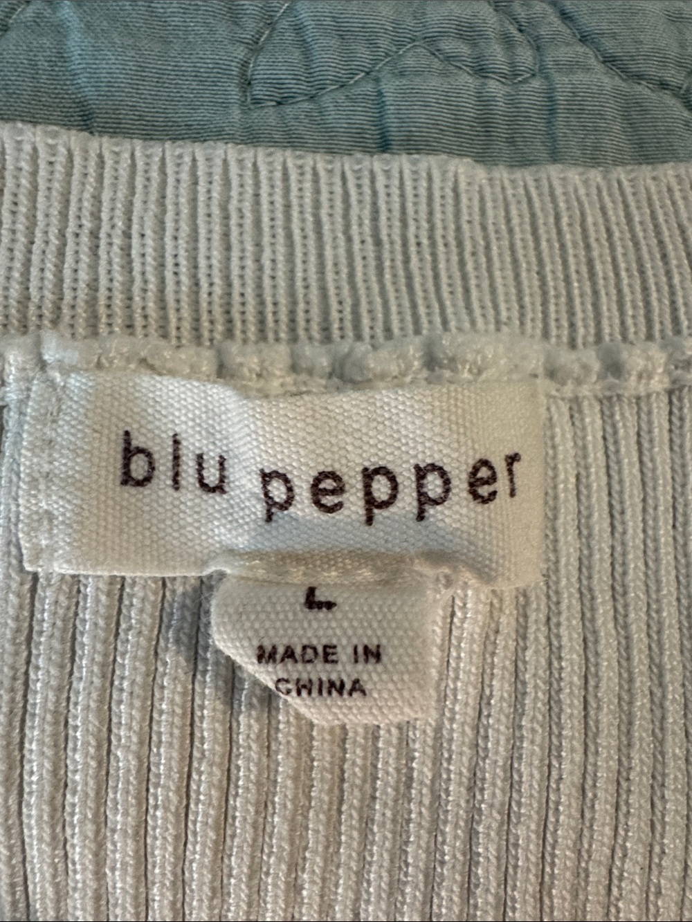 White Ribbed Sleeveless Tank Top - Picture 2 of 6